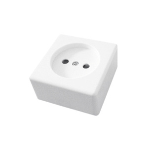 BASE ENCHUFE SIN T/T 16A 3608024