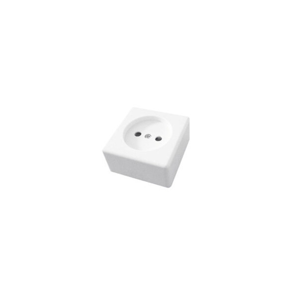 BASE ENCHUFE SIN T/T 16A 3608024