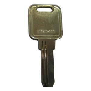 LLAVE BRUTO SEG. ALPACA UCEM-13D